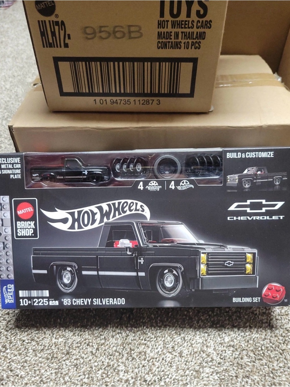 Hot Wheels Brick Shop '83 Chevy Silverado Building Set - Black
